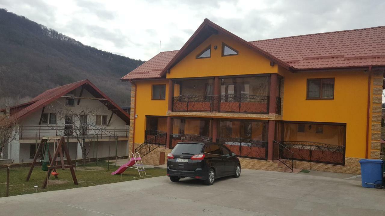 Hotel Casa Dodoc Caciulata Exteriér fotografie